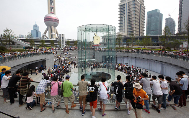 2010 年 7 月 10 日蘋果上海浦東店開業
