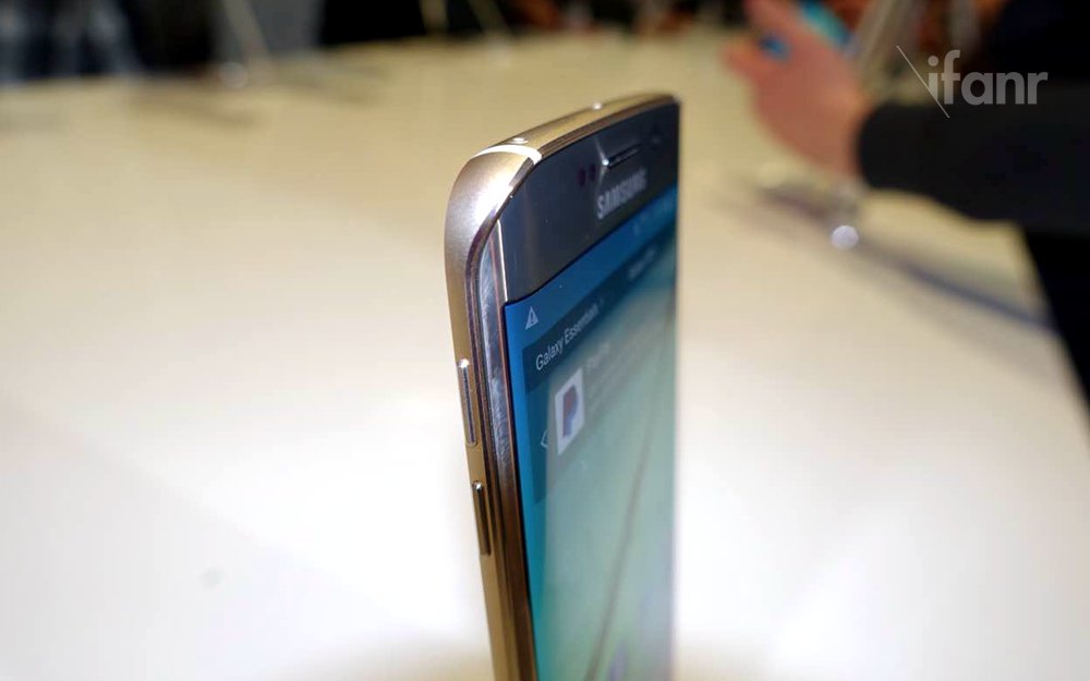 Samsung-Galaxy-S6-Edge
