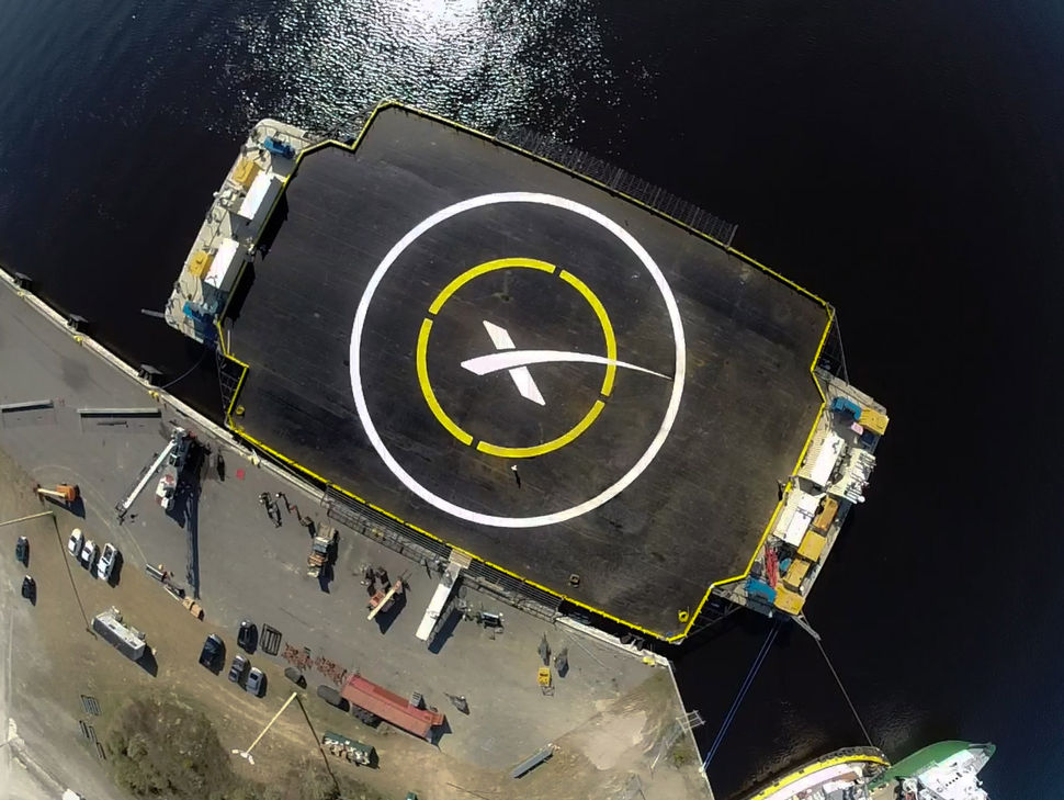 spacex rocket landing barge