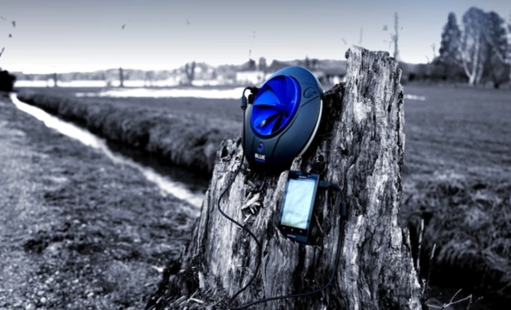 Blue Freedom_leiphone092104