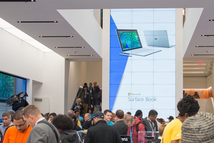 Microsoft Flagship store_huxiu102822