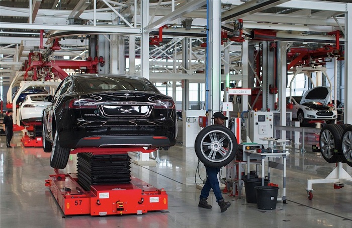 Tesla Factory_huxiu101602