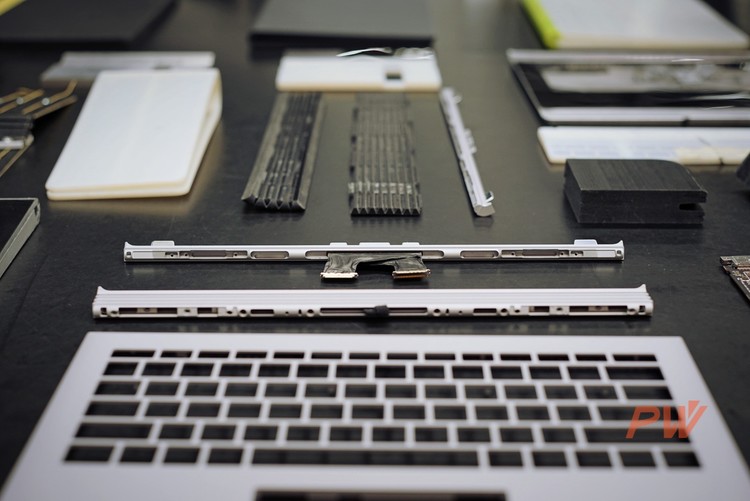 surface-book-hinge-2
