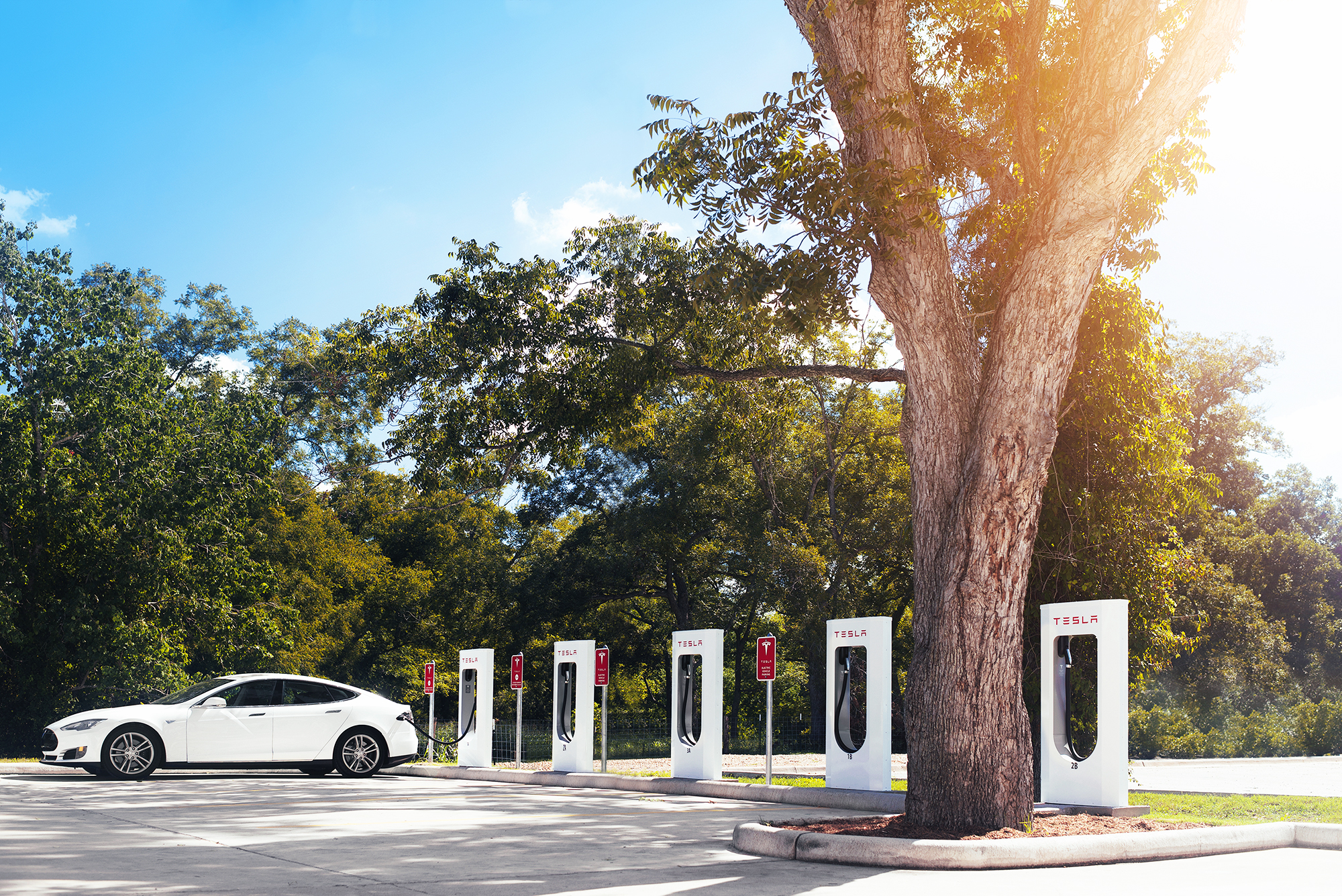 Supercharger_station