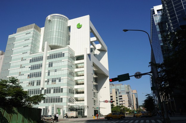 仁寶併購華寶，進軍手機市場搶iPhone訂單