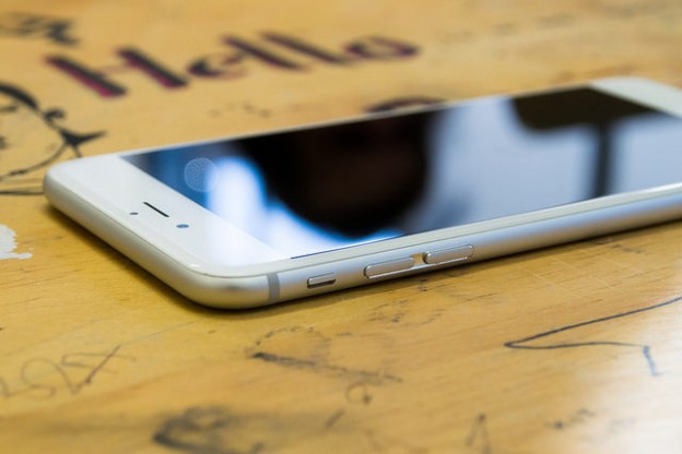 iPhone 6 到手小心呵護!傳螢幕易刮設計似有缺陷