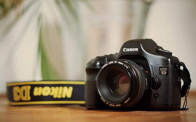 日廠數位相機出貨量連 33 降，1 月衰退 2 成