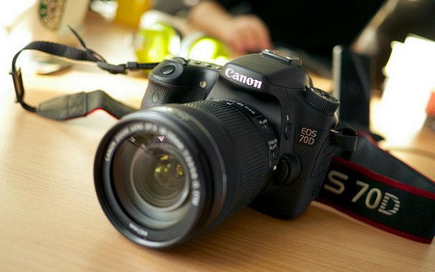 日廠數位相機出貨量連 34 降，2 月衰退 17%