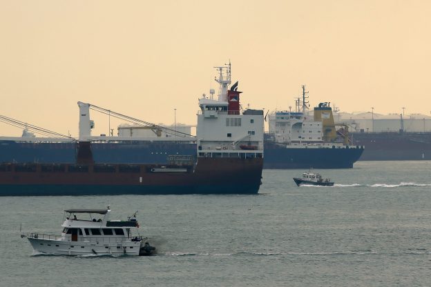 油市供過於求沒改善，油輪擠滿鹿特丹