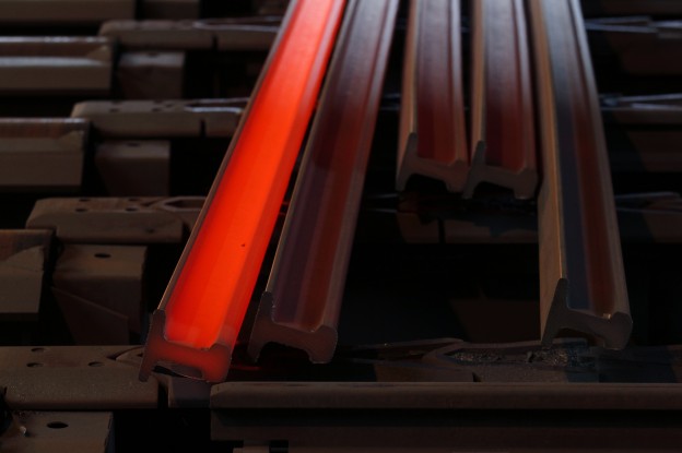 塔塔引爆英國鋼鐵危機！四萬人面臨失業、脫歐機率升