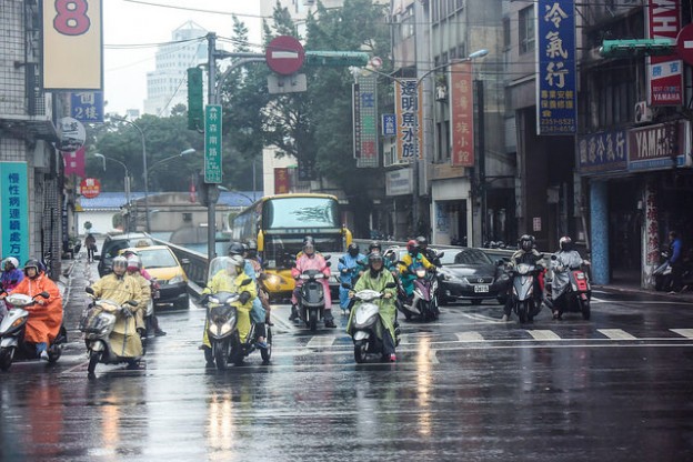 台經院：台灣經濟像過九彎十八拐，前景仍渺茫