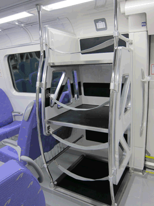taoyuang-direct-train-luggage-rack
