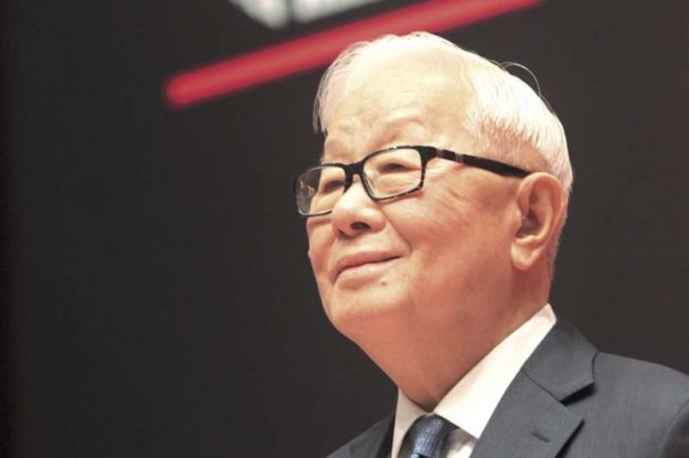 跟著台積電賺不停，成立 30 年大賺 30 年