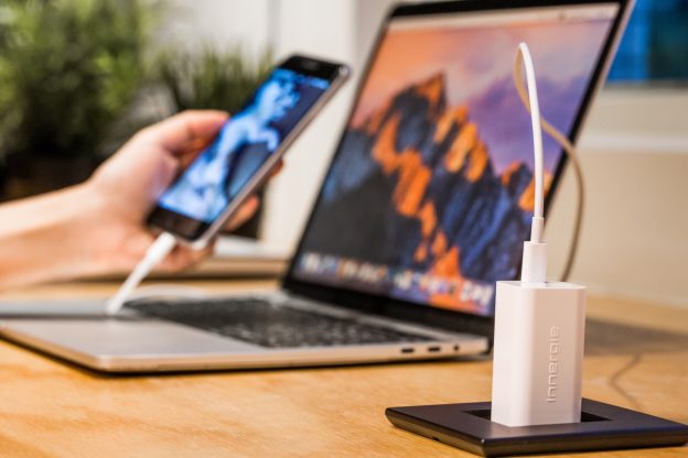 台達電「Innergie 55cc」世界最小萬用充電器，獲國際用戶青睞