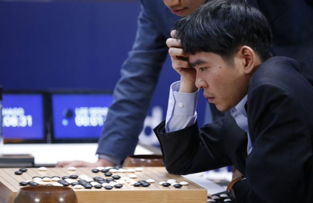 談 AlphaGo 帶來的啟發，黃士傑：深度學習是具「創造性」的