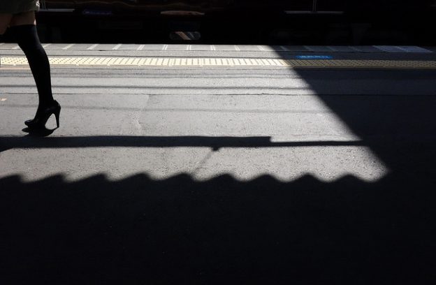 女性氣質不是單一框架，高跟鞋退燒市場萎縮