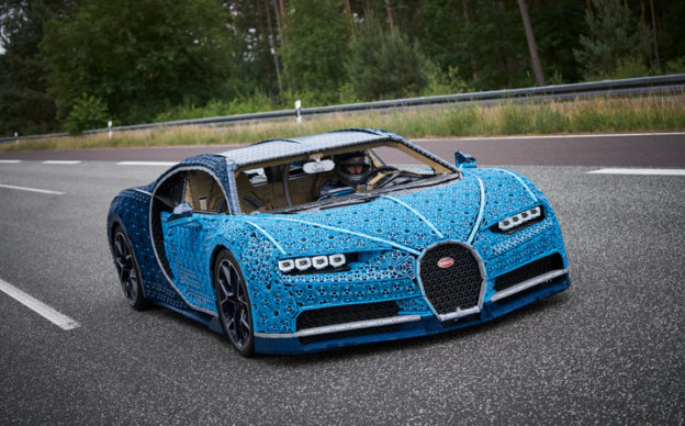 樂高 1：1 可動 Bugatti 跑車，逾百萬 Technic 零件組成