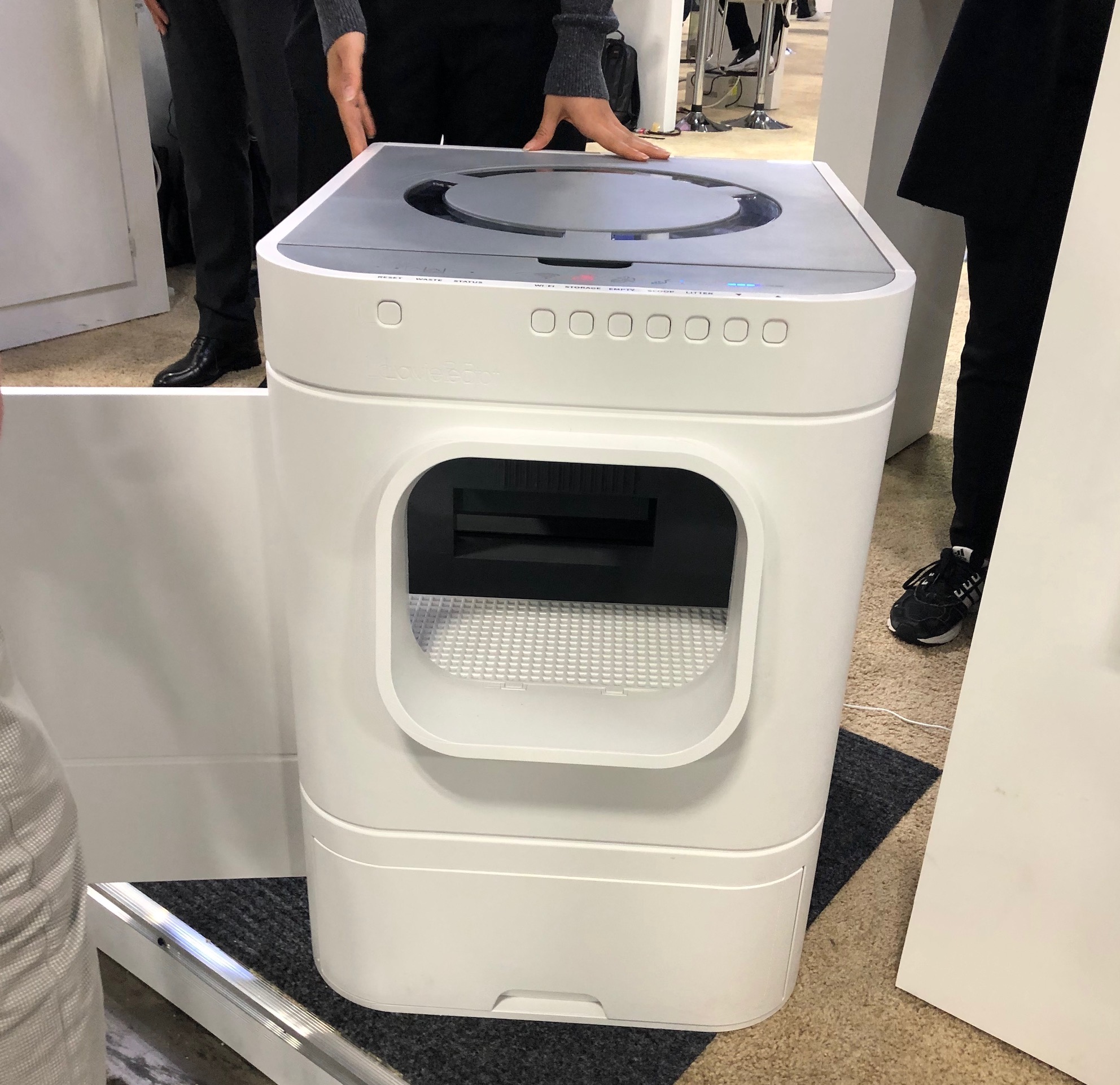 毛小孩經濟學發酵，CES 2019 寵物科技攻佔新創專區