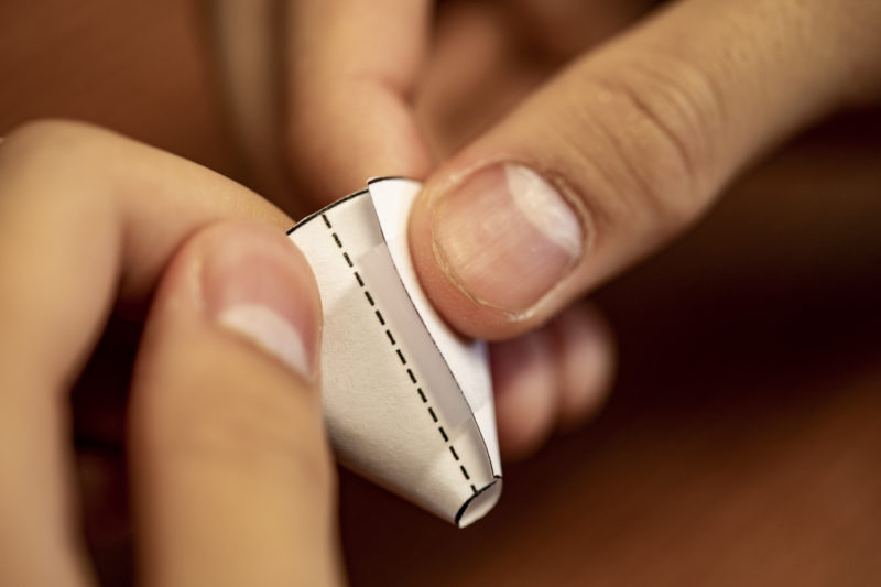 只要有手機、紙漏斗就可檢測,中耳炎快篩 App 有望問世