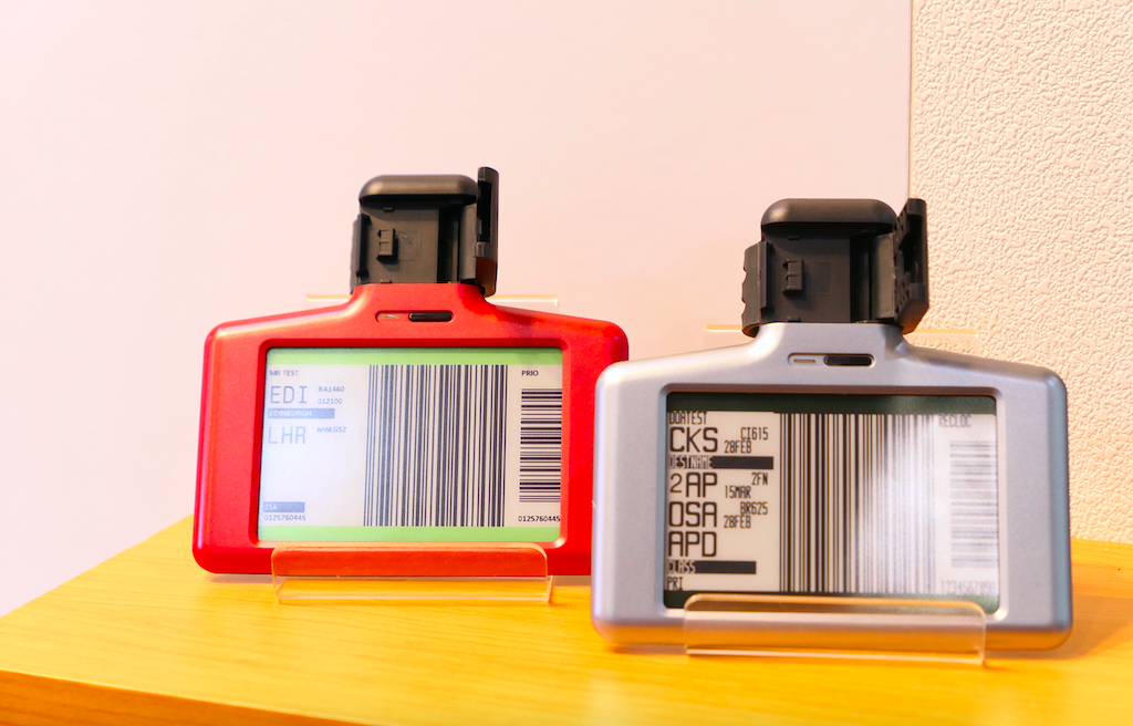 Discover why a luggage tag is an essential travel accessory. Learn how it helps with suitcase identification, lost luggage recovery, and adds personal style.