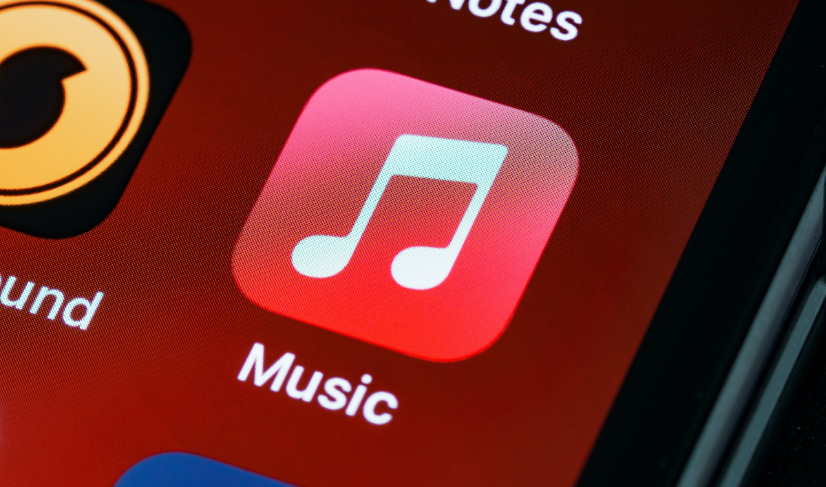 Apple Music 提升平台透明度，「Made With AI」標籤今年稍晚上線