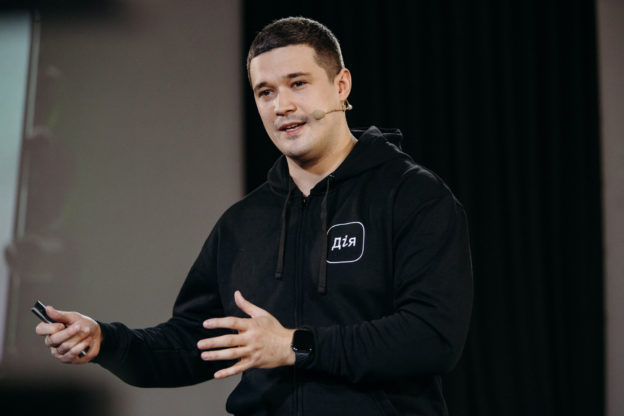 烏克蘭版「唐鳳」︰他組駭客軍團，要搜普丁錢包