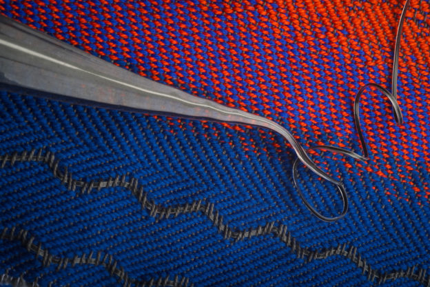 這件衣服能自己接電話，還能聽到聽不見的聲音