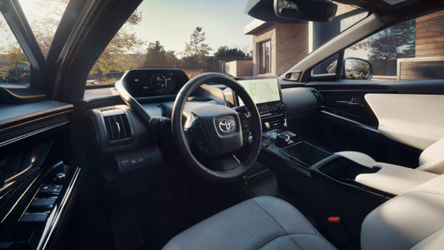 為何在日本豐田眼中，台灣市場不大，卻是電動車必爭之地？