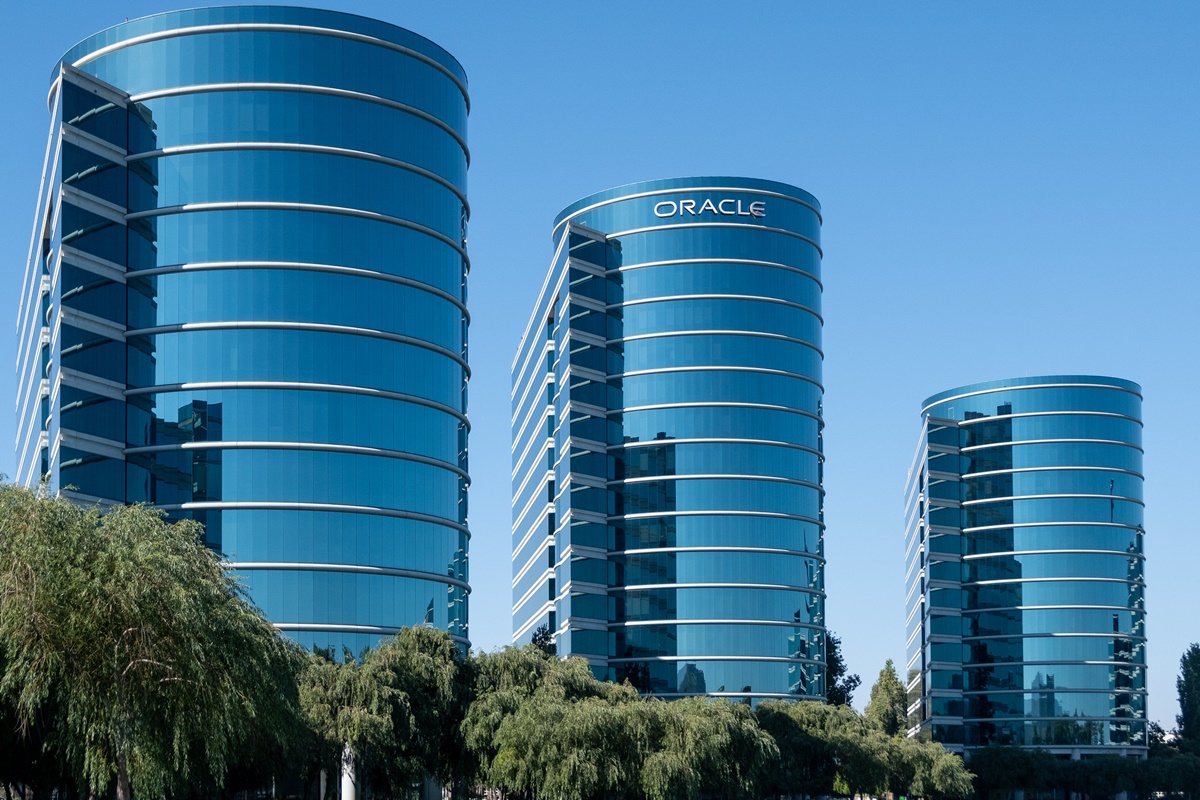 PIMCO 擬融資 140 億美元 助甲骨文蓋 AI 資料中心 | TechNews 科技新報