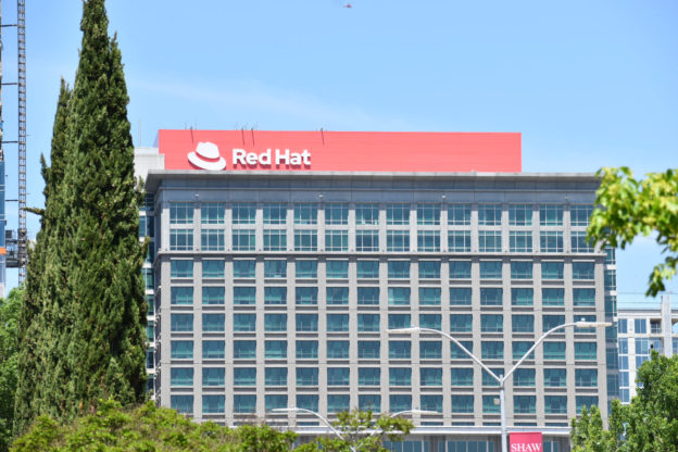 Red Hat 公布明年全球 IT 領導者技術目標，安全續登數位轉型首要任務