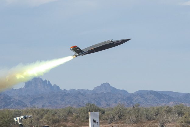 美海軍採購 XQ-58A，將開發機密無人攻擊機