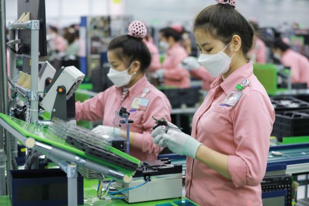 越南崛起》政策背後有中國影子，越南、印度誰能晉升新世界工廠？
