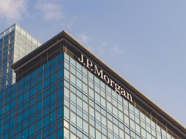 拆彈如火如荼，小摩 CEO 急赴華府會見白宮經濟高官