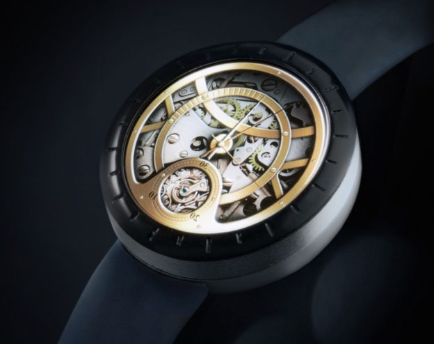 市場規模快速成長，友達光電展示首款量產 Micro LED 智慧手錶