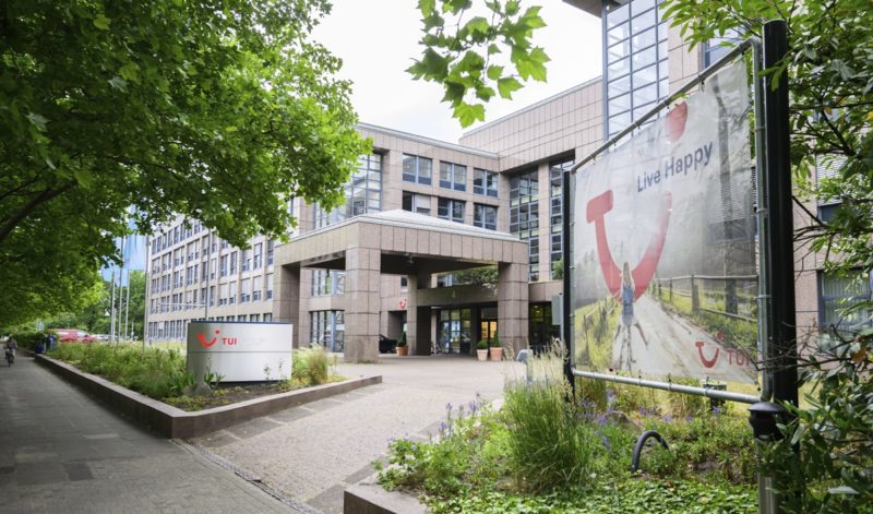 歐旅遊龍頭途易轉盈，但示警希臘野火將傷財報