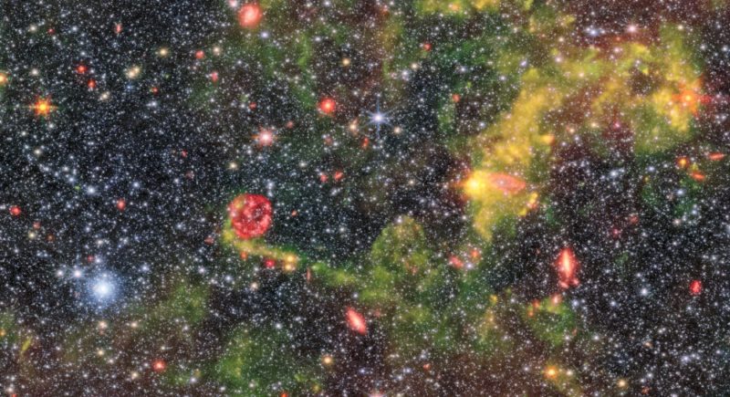 韋伯太空望遠鏡拍攝星際塵埃美景