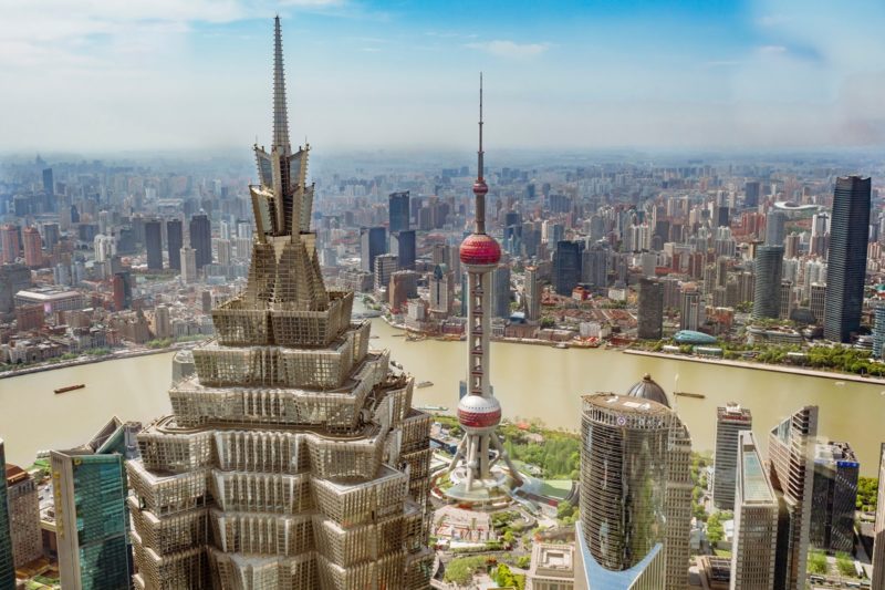 美中貿易戰新章來臨，中國還能維持世界工廠的霸權地位嗎？