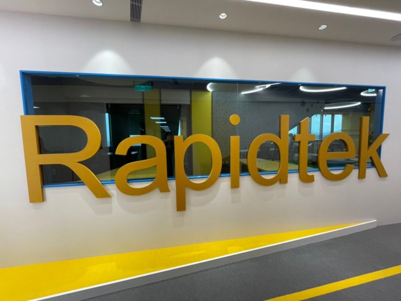 連電子五哥也搶投資！從元件代理商起家的鐳洋科技，如何從手機做到衛星、搶下太空商機？