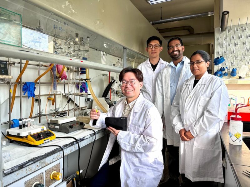 首創鈣鈦礦結合自修復材料！北科大與美日跨國研究登國際期刊