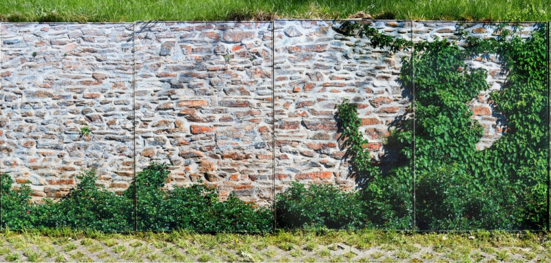 瑞士新創幫太陽能面板印上圖案，減少部分發電量但廣告營收可彌補