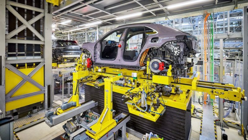 保時捷純電 Macan 投產，三種動力系統共線製造