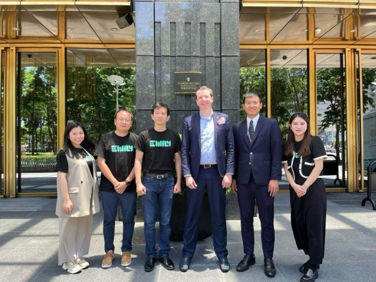 在疫後旅遊業的復甦浪潮中，高雄洲際酒店與 EMILY.RPA 攜手，啟動了創新的自動化訂房檢查系統。這一策略，旨在透過自動化技術，有效節省人力資源，同時提升服務品質，為旅客帶來更優質的住宿體驗。