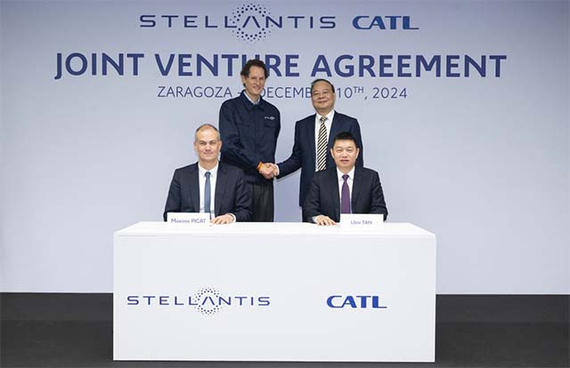 寧德時代與 Stellantis 合作砸 41 億歐元，在西班牙新建電池廠