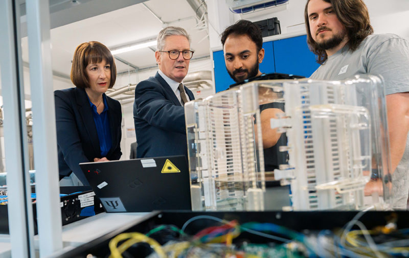 顛覆黃仁勳預測，這家美國新創為何自信量子電腦兩年後就問世