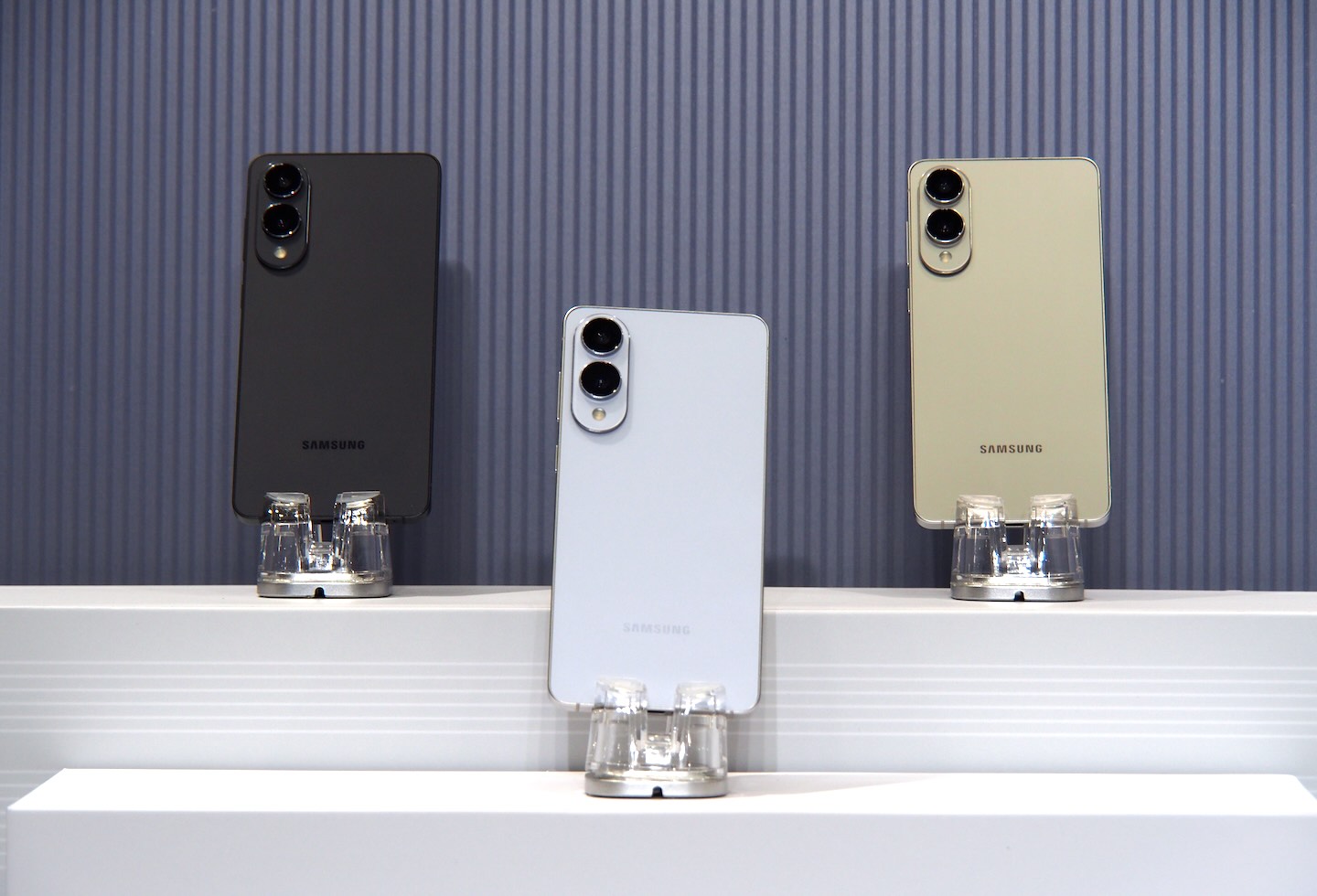 [問題] Galaxy S Edge 是不是過譽了