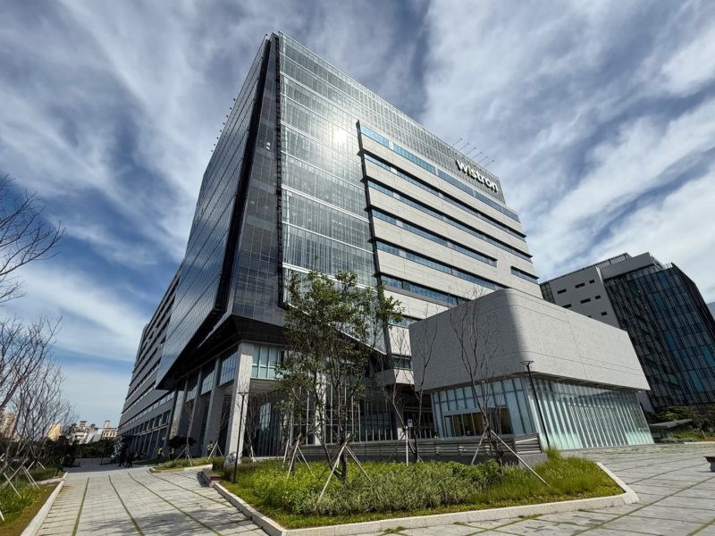 緯創以「物理 AI」加速布局美國！明年上半年啟用德州 AI 運算中心