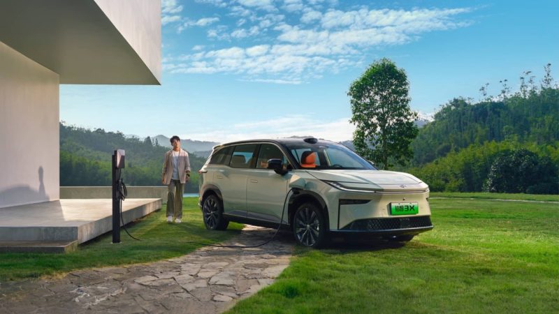 Toyota 電動休旅在中國大賣，關鍵全靠「在地馬達」