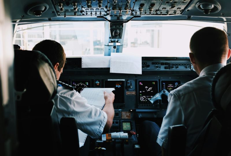 飛機駕駛艙裝錄影設備,IATA 理事長:有助事故調查
