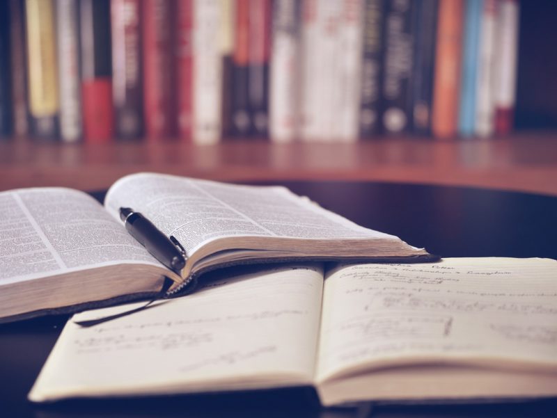 Anthropic 盜用書籍案恐致破產,7,500 億美元賠償是否終結 AI 盛世?