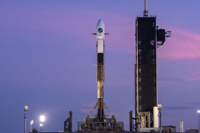 美軍神祕 X-37B 太空飛機新任務,搭 SpaceX 火箭升空